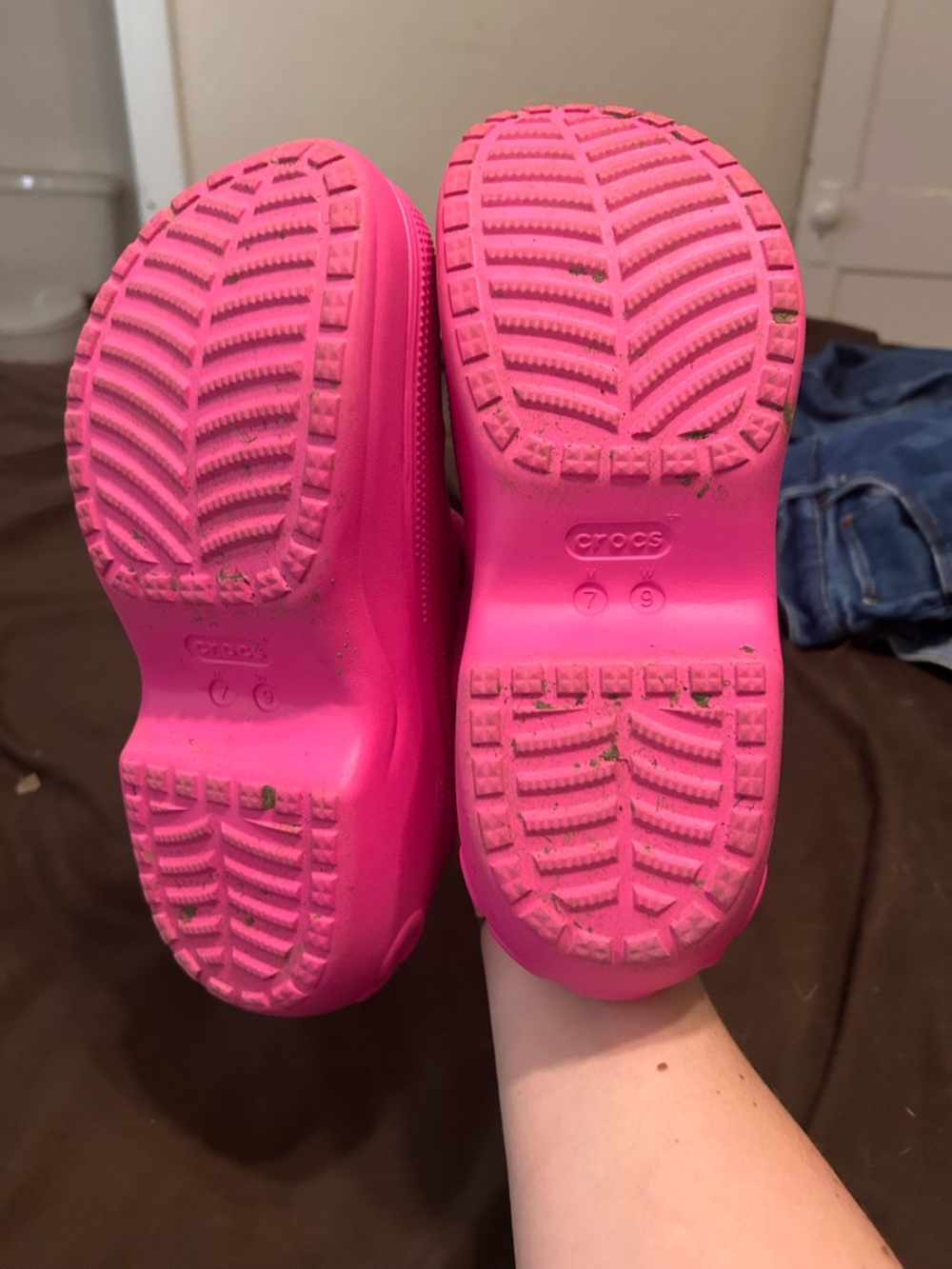 Crocs Platform Clog in Hot Pink! Barely worn! - Picture 5 of 5